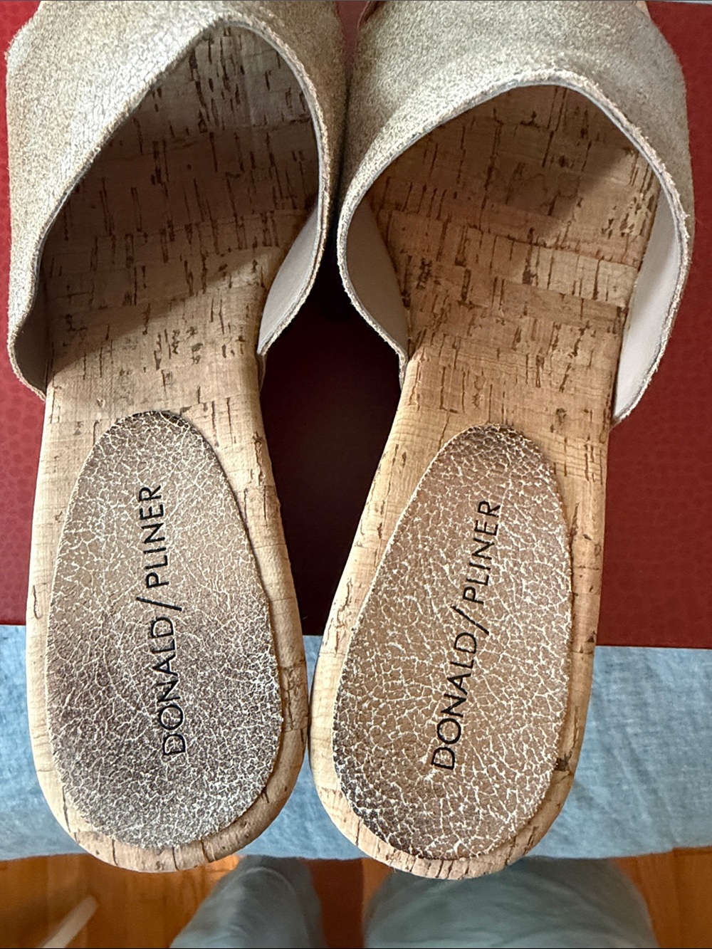 Donald J. Pliner Goldish Bronze Janet Cork Slide Mules - Picture 3 of 6